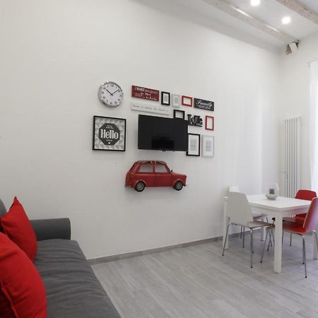 Amazing Apartment In City Center With Balcony Mailand Exterior foto