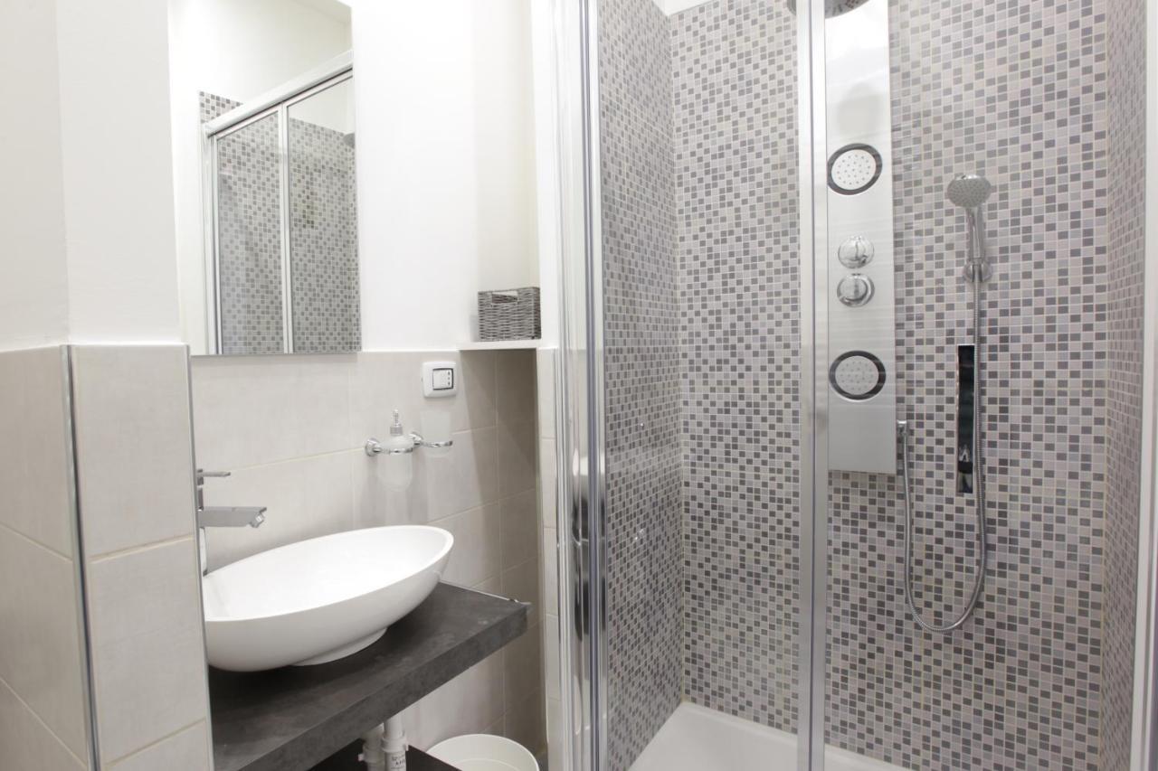 Amazing Apartment In City Center With Balcony Mailand Exterior foto