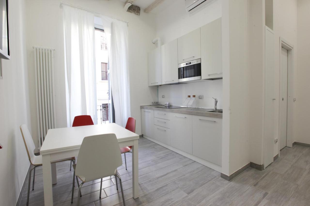 Amazing Apartment In City Center With Balcony Mailand Exterior foto