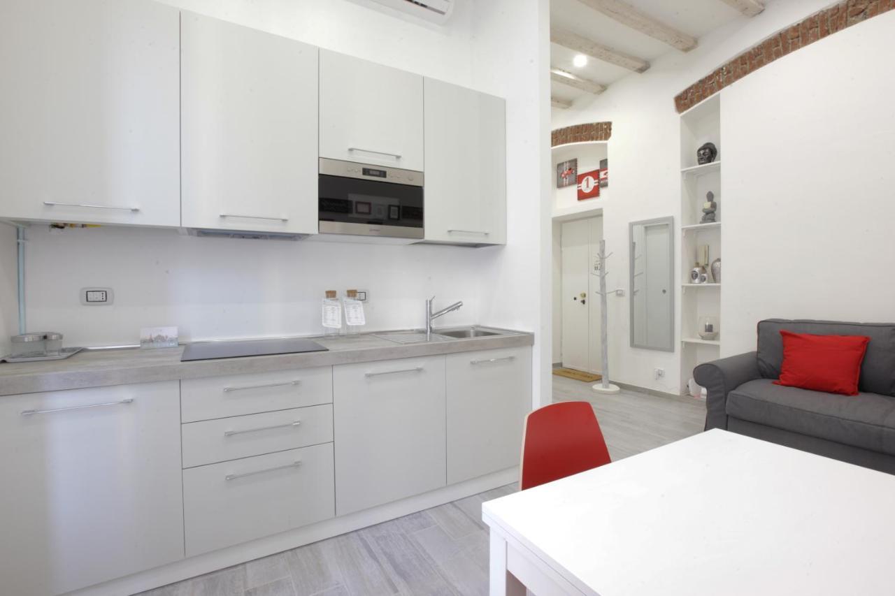Amazing Apartment In City Center With Balcony Mailand Exterior foto