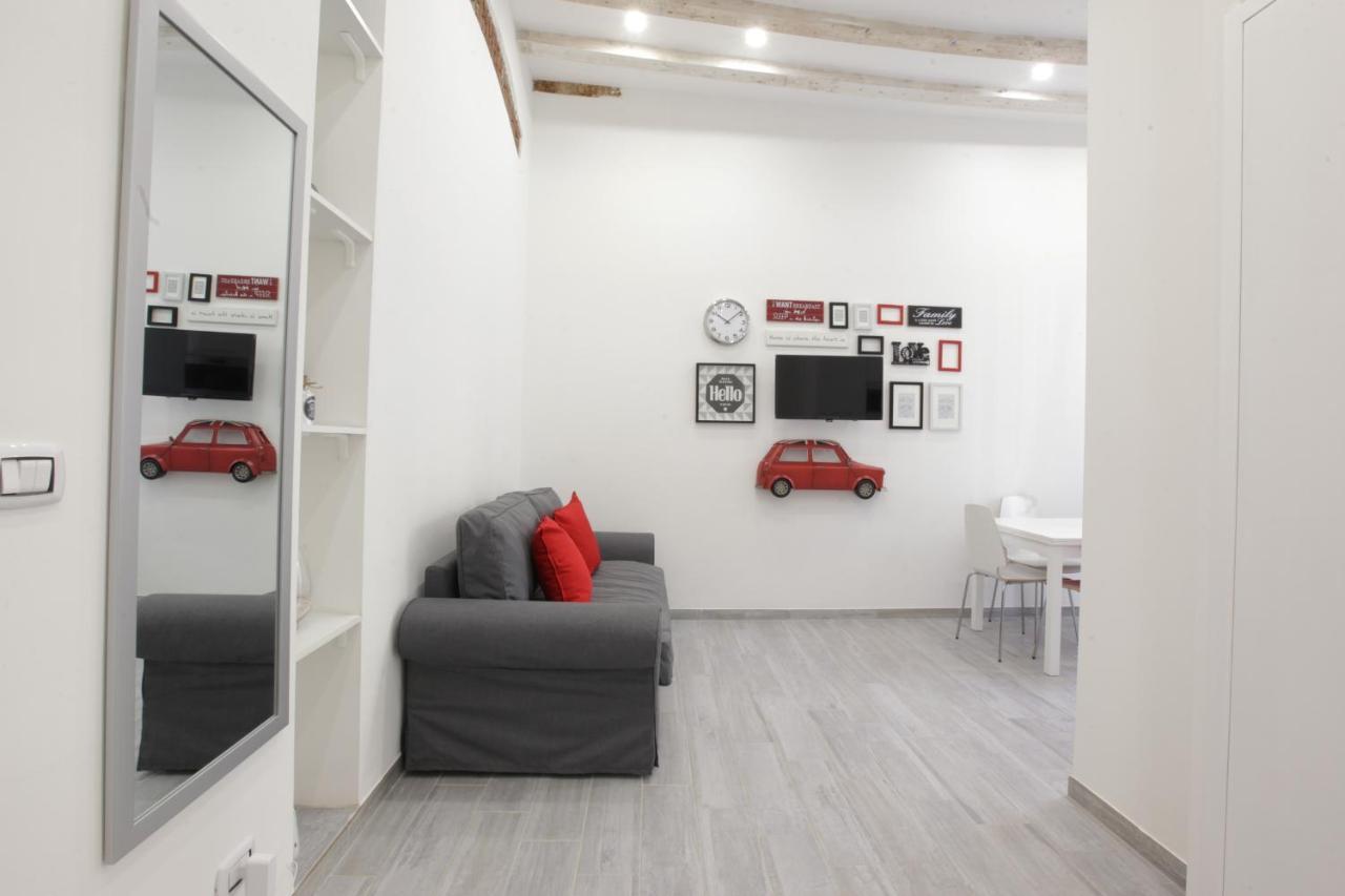 Amazing Apartment In City Center With Balcony Mailand Exterior foto