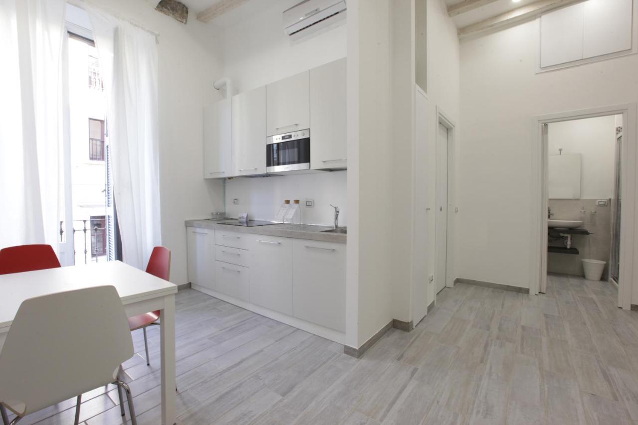 Amazing Apartment In City Center With Balcony Mailand Exterior foto