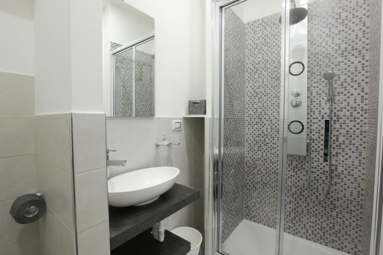Amazing Apartment In City Center With Balcony Mailand Exterior foto