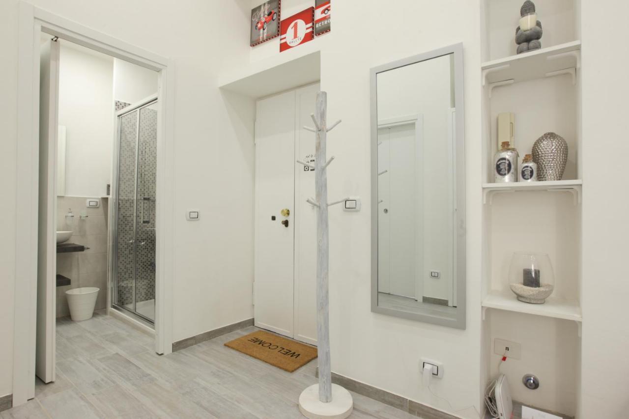 Amazing Apartment In City Center With Balcony Mailand Exterior foto