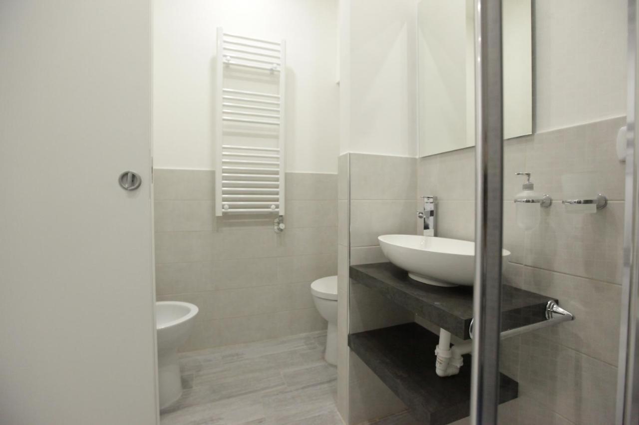 Amazing Apartment In City Center With Balcony Mailand Exterior foto