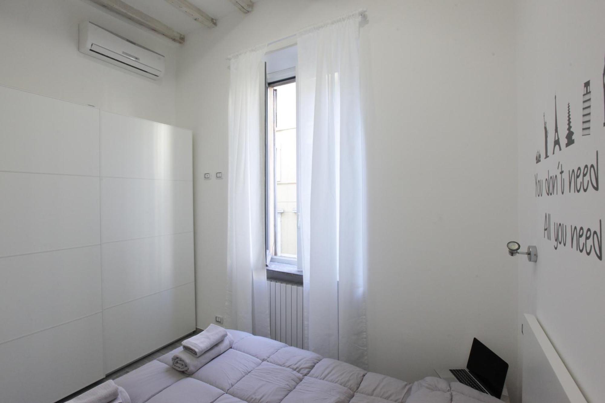Amazing Apartment In City Center With Balcony Mailand Exterior foto