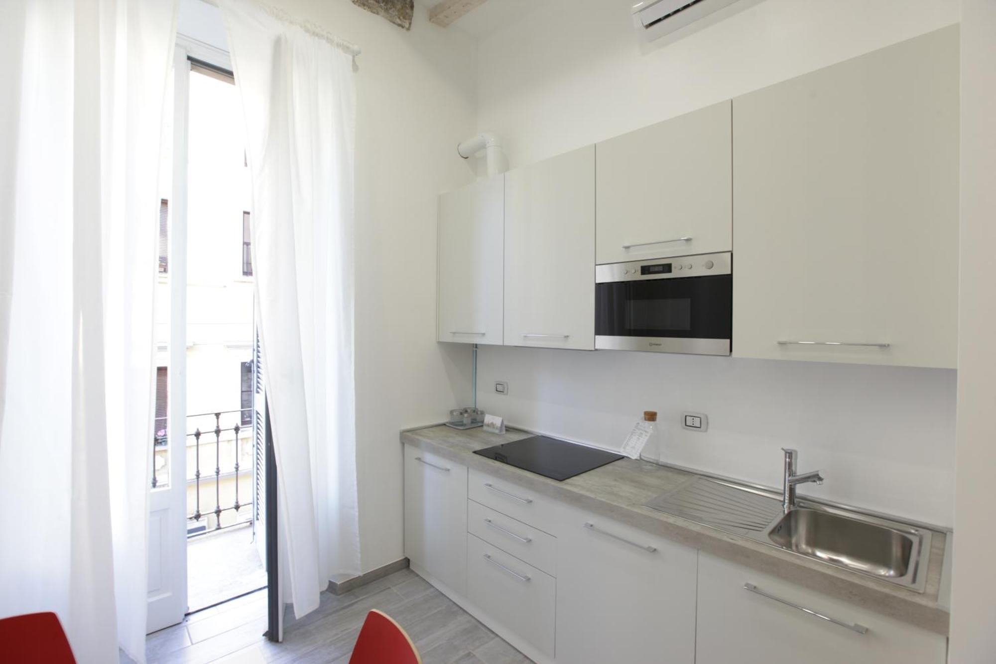 Amazing Apartment In City Center With Balcony Mailand Exterior foto